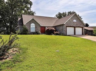 1021 Bermuda Dr, Edwardsville, IL