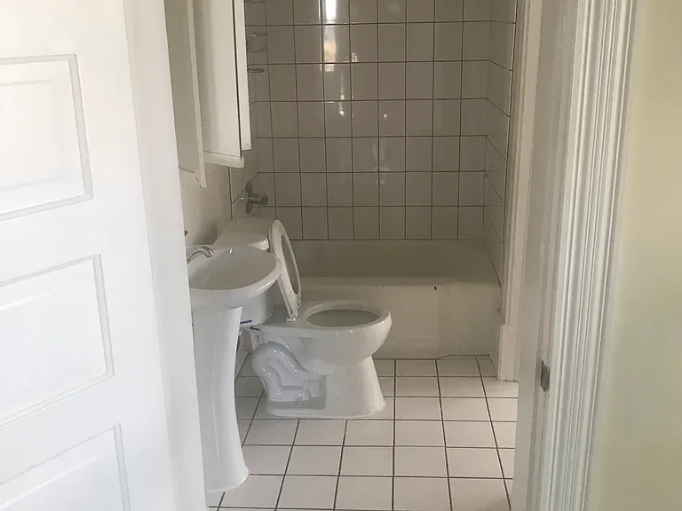 1019 15th Ave S — Photo 13