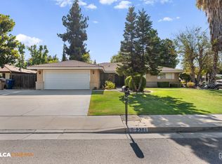 2301 Scarborough Ln, Bakersfield, CA 93309