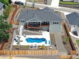 349 Avalon Ter, Eagle Pt, OR 97524