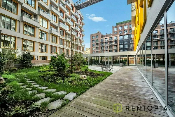 Rented by The KCI Group | media 28