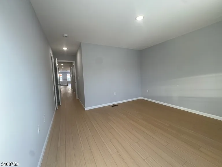 27 Isabella Ave #1-2 — Photo 26