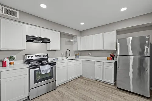 911 Avenue K #11 Photo 1