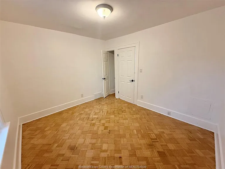 837 Louis Ave #UPPER — Photo 14