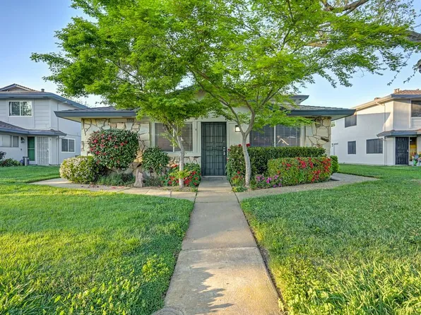 8951 El Mirador Dr APT 1, Elk Grove, CA 95624