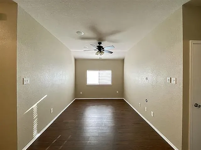 1000 Campbell Dr — Photo 23