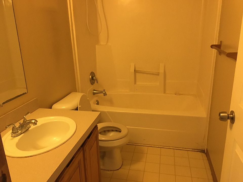 1st image of 606 5th St