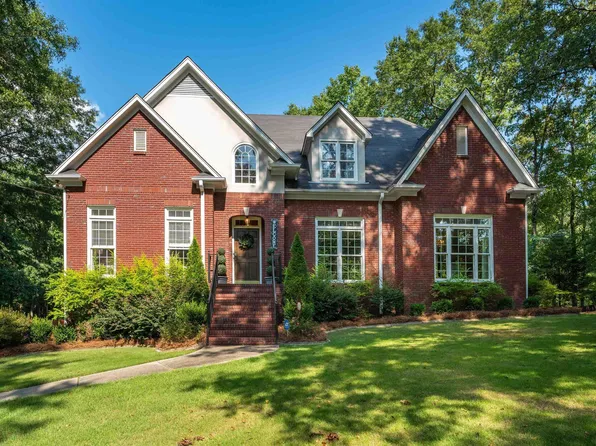 101 Lakewood Dr, Alabaster, AL 35007