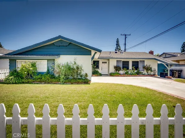 16402 Santa Anita Ln, Huntington Beach, CA 92649