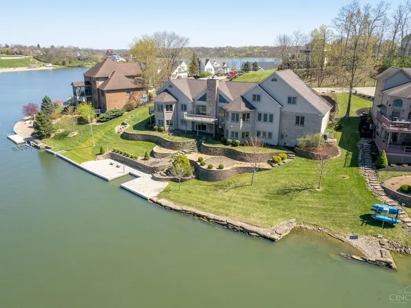 1398 Cliftmont Cir, Lawrenceburg, IN 47025