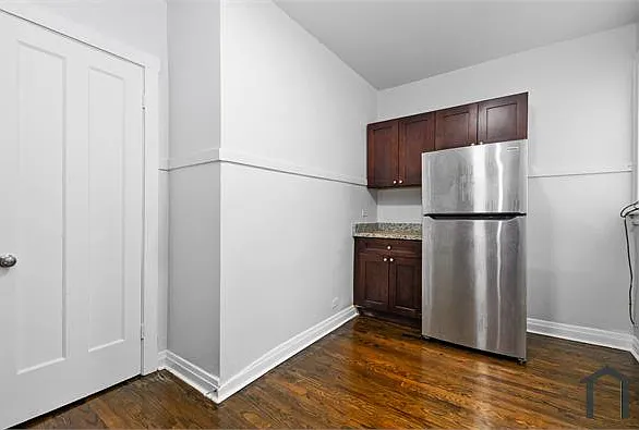7415 S Colfax Ave #3A — Photo 8
