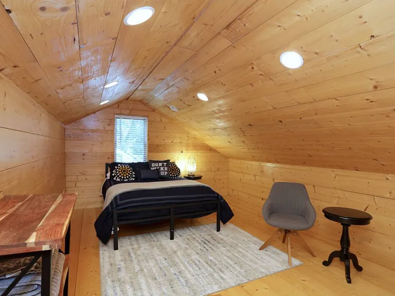 1190 Atlantic Dr NW — Photo 39