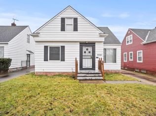 19940 McCracken Rd, Maple Heights, OH 44137