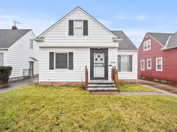 19940 McCracken Rd, Maple Heights, OH 44137