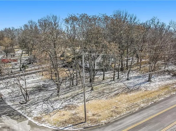 NW 83rd St, Kansas City, MO 64118