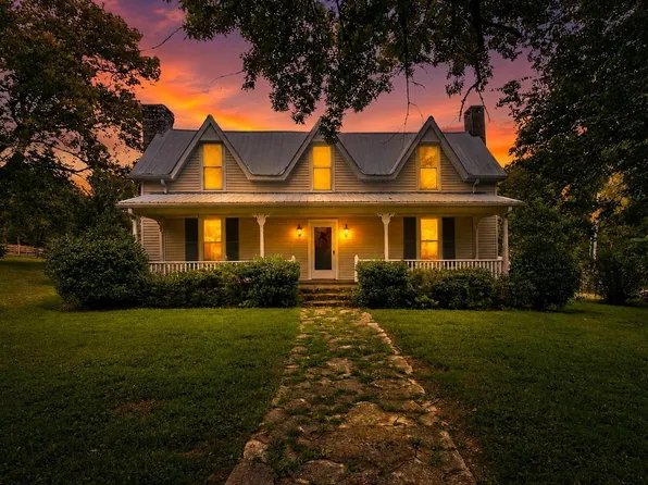 4923 Blue Creek Rd, Lynnville, TN 38472