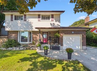 12 Westbury Cres, Cambridge, ON N3C3G2
