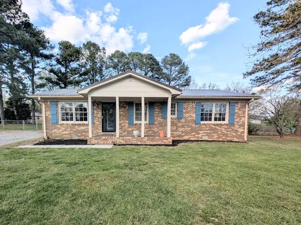 1 Park City Heights Rd, Fayetteville, TN 37334