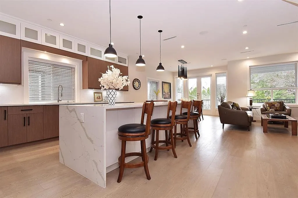 3 bed, 1828 sqft, $4,600 — Photo 3