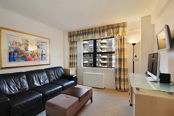 Sold by Corcoran | media 7