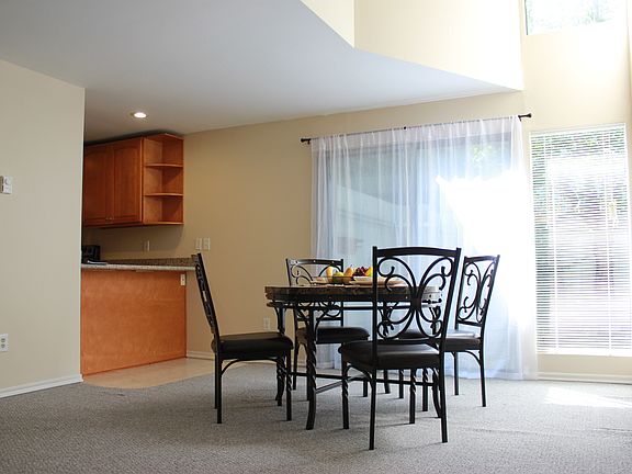 3rd image of 12529 SE 42nd St