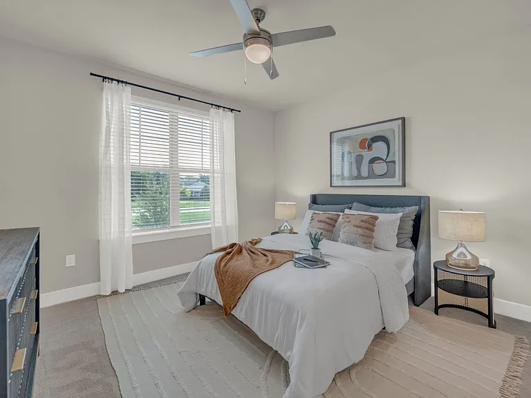 Jolie Pflugerville — Photo 6
