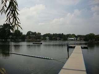 2nd image of 2039 Deering Ave