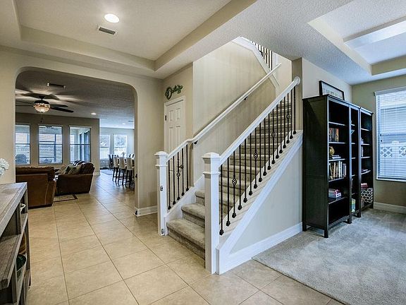 2nd image of 32604 Summerglade Dr