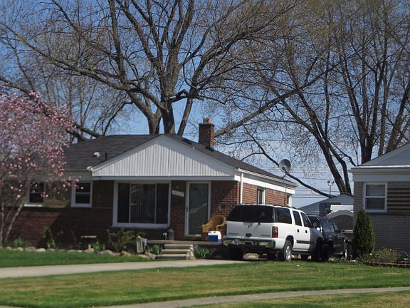 4th image of 28032 N Clements Cir