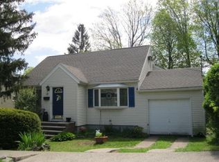 13 Clair St, Clifton, NJ 07013