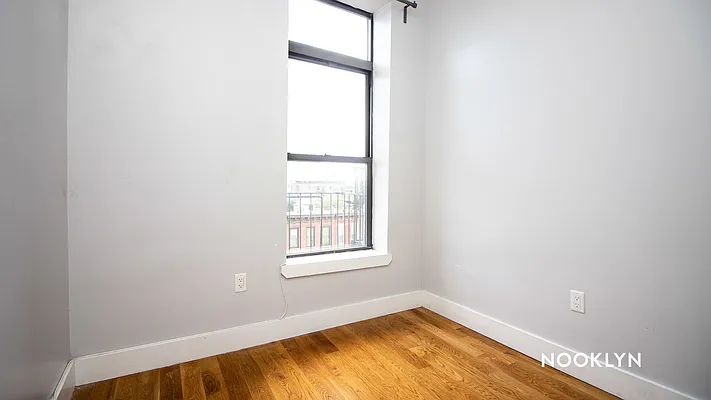 Rented by Nooklyn NYC LLC | media 15
