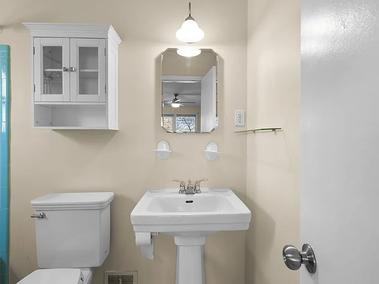 3638 Alton Pl NW — Photo 17