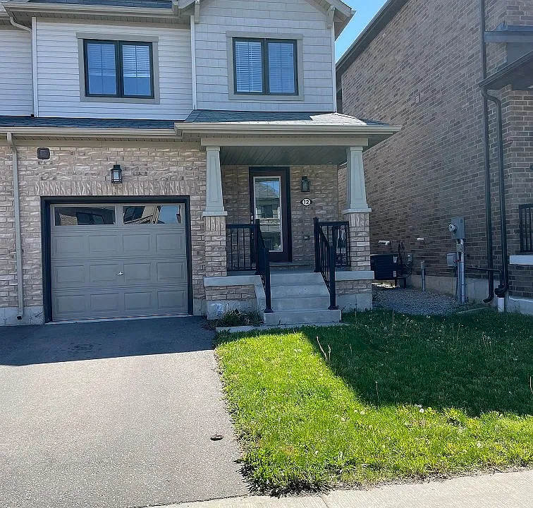 12 Pagebrook Cres