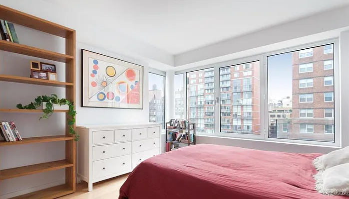 Sold by Realm Properties  | media 4