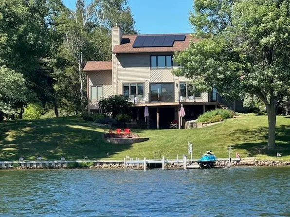 10845 E Royal Rd, Stanwood, MI 49346