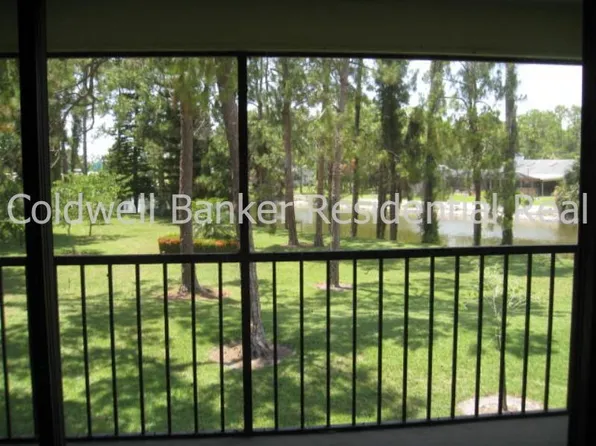 1219 Commonwealth Cir APT 202, Naples, FL 34116