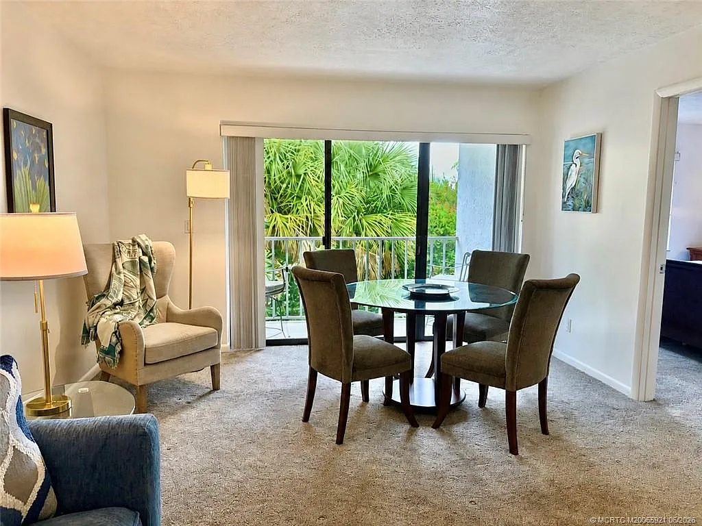 2 bed, 2.0 bath, 1100 sqft, $1,950 — Photo 2