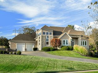 2849 W Oxbow Ln, Springfield, MO 65810