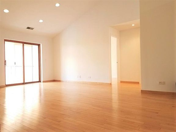4th image of 8710 W Evelyn Ln APT 306