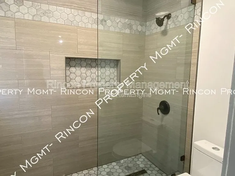 656 Poli St — Photo 11