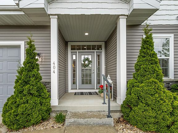 3rd image of 404 Bella Way