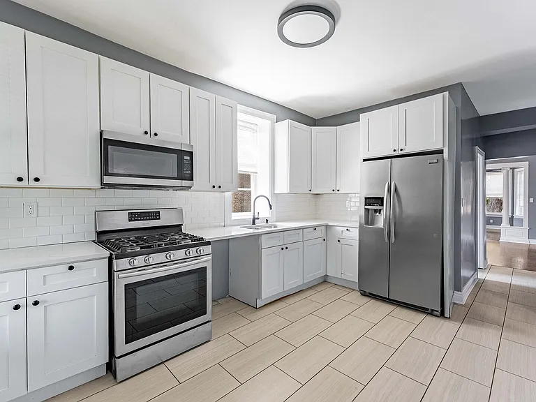 3535 W Walnut St #2 — Photo 6