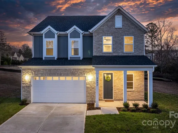3884 12th St NE, Hickory, NC 28601