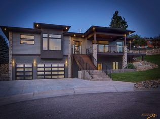 3918 Mountain Shadow Pl, Rapid City, SD 57702