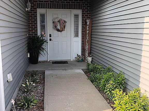2nd image of 218 Copeland Ln