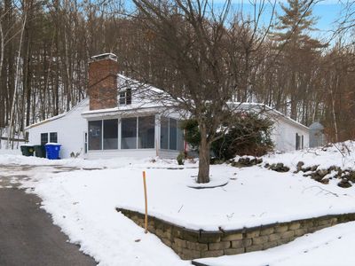 77 Straw Road, Manchester, NH, 03102