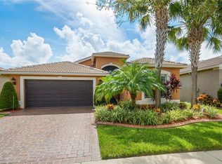 16124 Cape Coral Dr, Wimauma, FL 33598