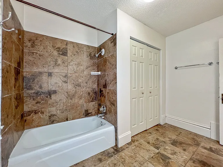 519 Welch Ave. — Photo 24