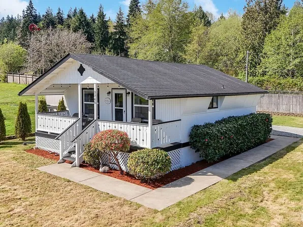 3740 Paradise Bay Rd, Port Ludlow, WA 98365