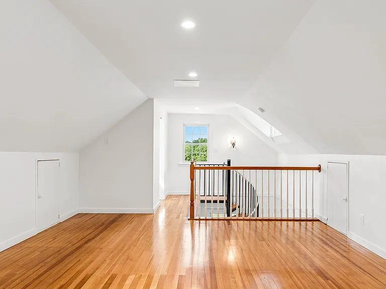 15204 Old York Rd — Photo 15